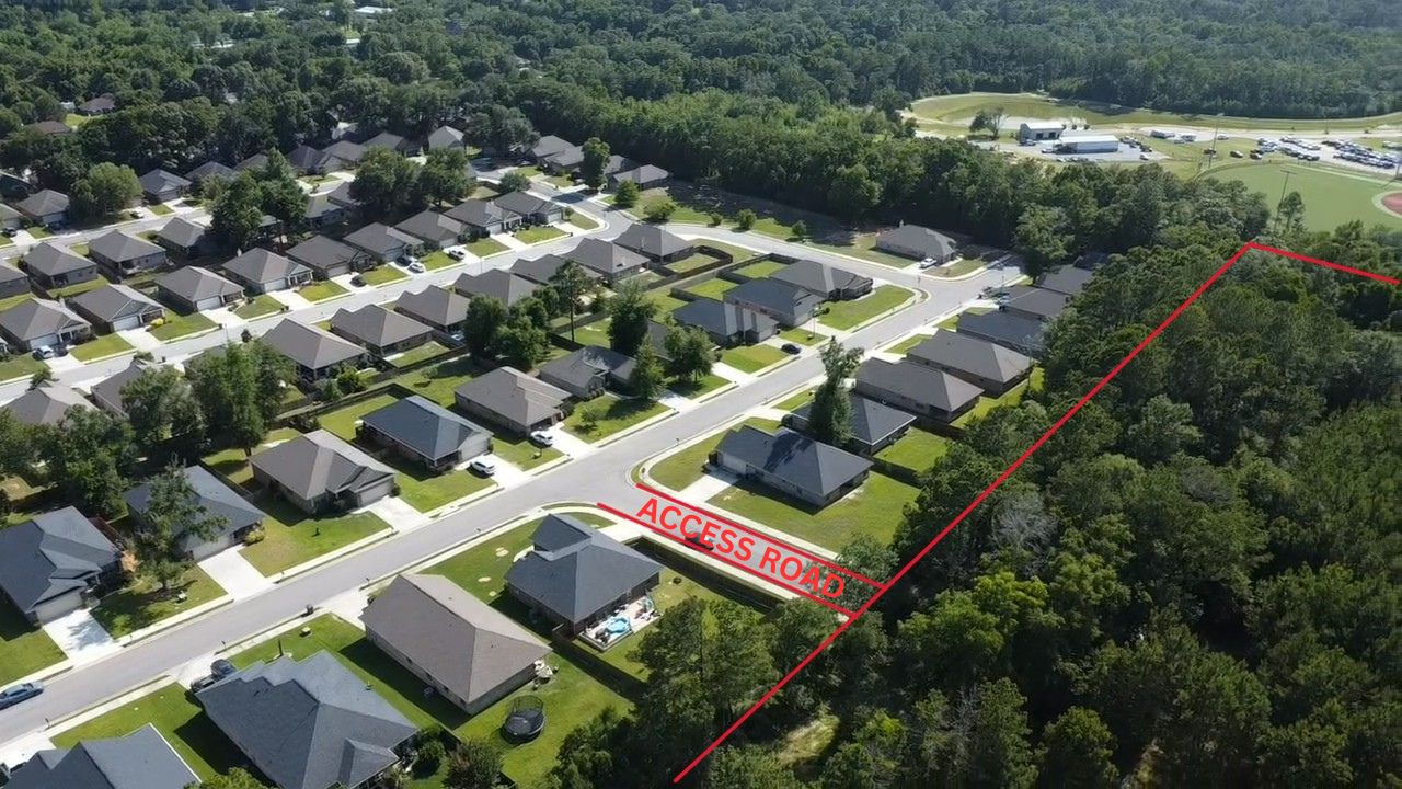 Talent Ln, Daphne AL, 36526